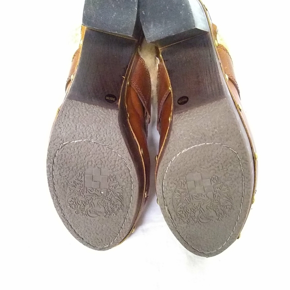 Vince Camuto Women's Shoes Leather Tan Embellish Studded Mules Clogs Sz 9.5B - Picture 3 of 7